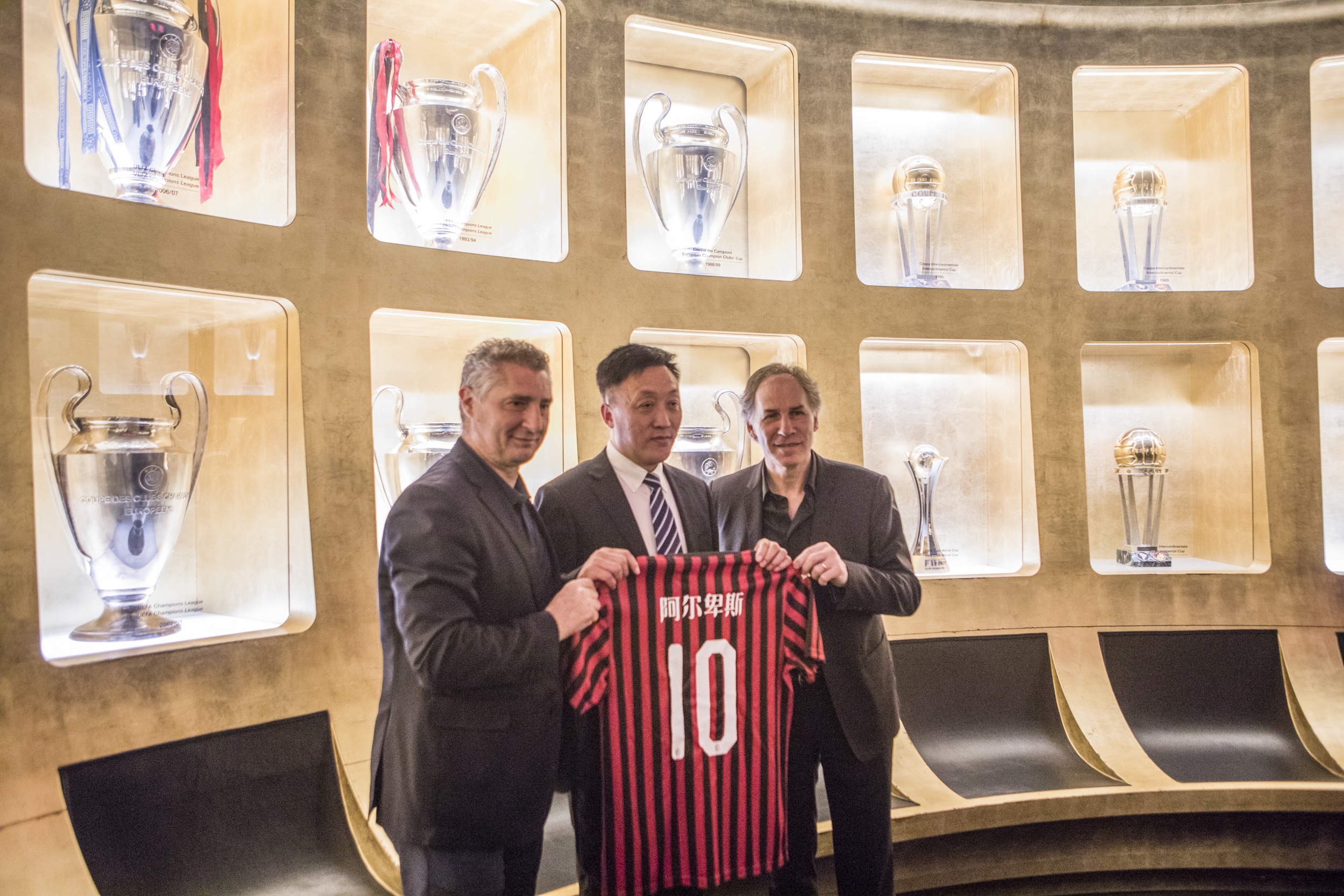 牌的独立性 牌的独立性