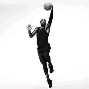 明确裁判手 明确裁判手